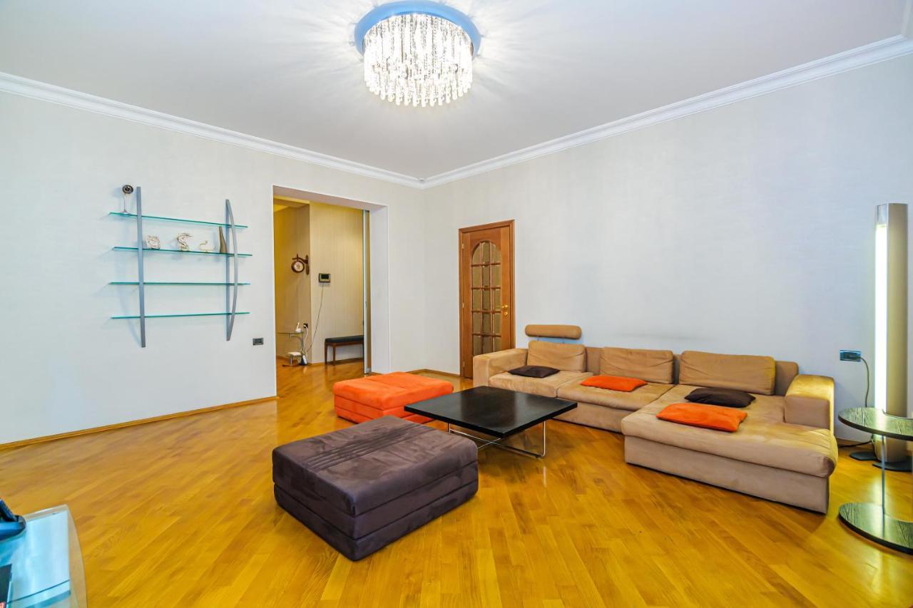 Vip Apartamen Nizami Street Apartment Baku Exterior foto