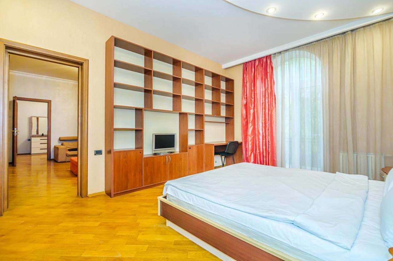 Vip Apartamen Nizami Street Apartment Baku Exterior foto