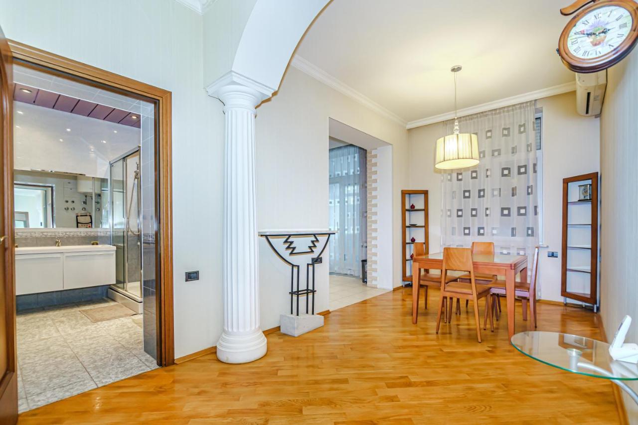Vip Apartamen Nizami Street Apartment Baku Exterior foto