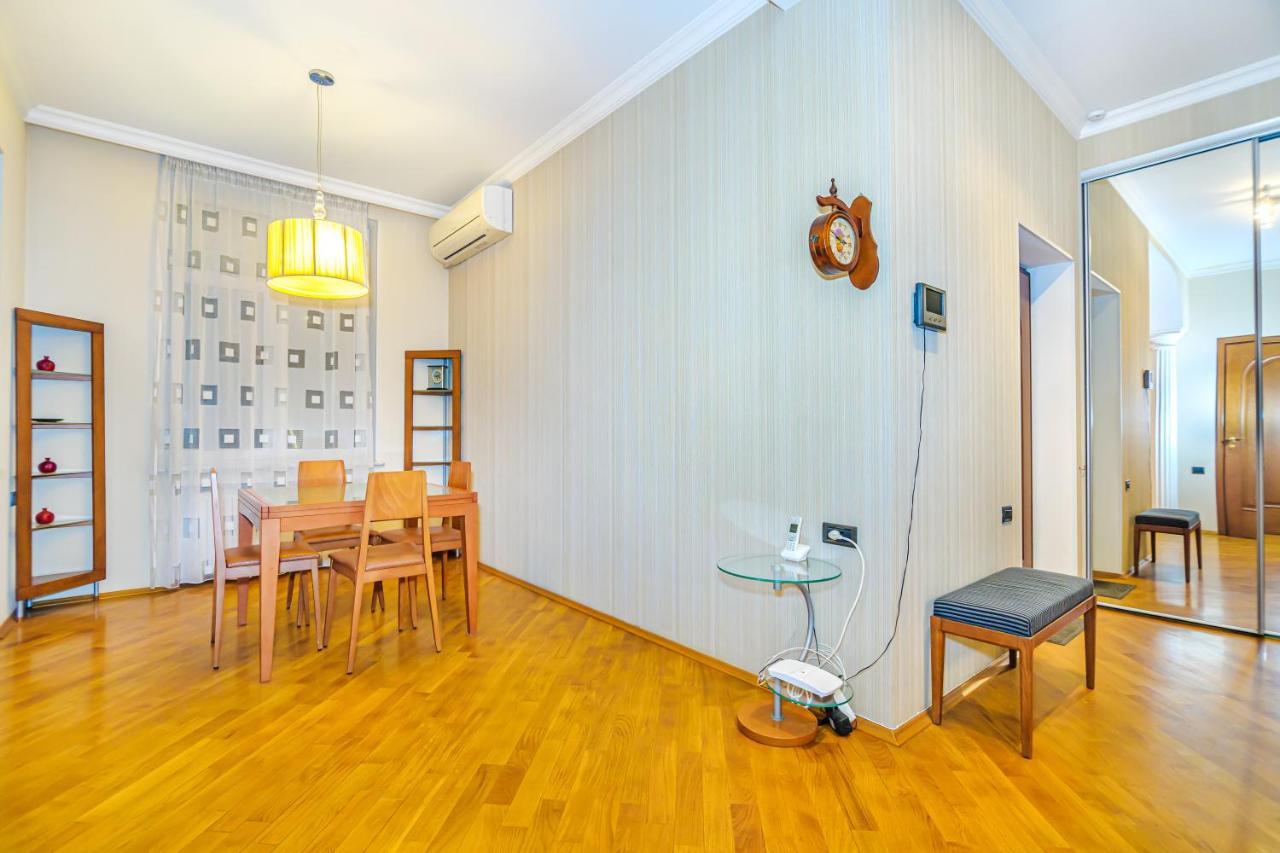 Vip Apartamen Nizami Street Apartment Baku Exterior foto